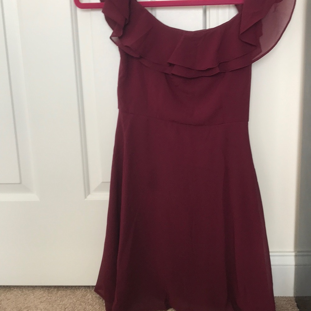 NWOT lulus women’s formal wine red dress